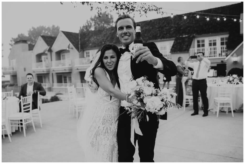 black and white wedding photos, bride and groom in black and white
