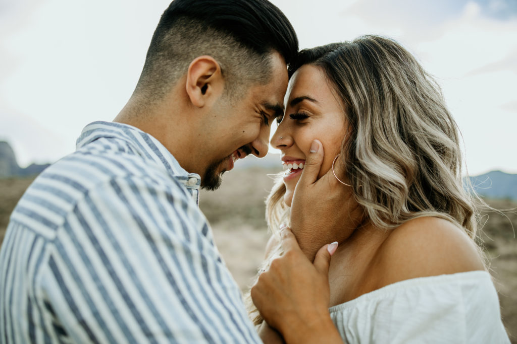 engagement session at red rock
